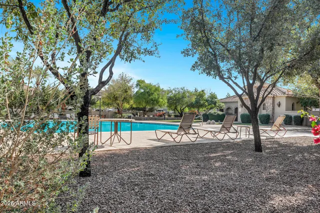$425,000 | 2745 South Catherine Drive, Unit 101, Gilbert, AZ 85295