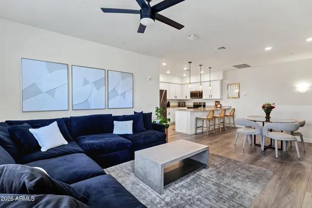 $425,000 | 2745 South Catherine Drive, Unit 101, Gilbert, AZ 85295