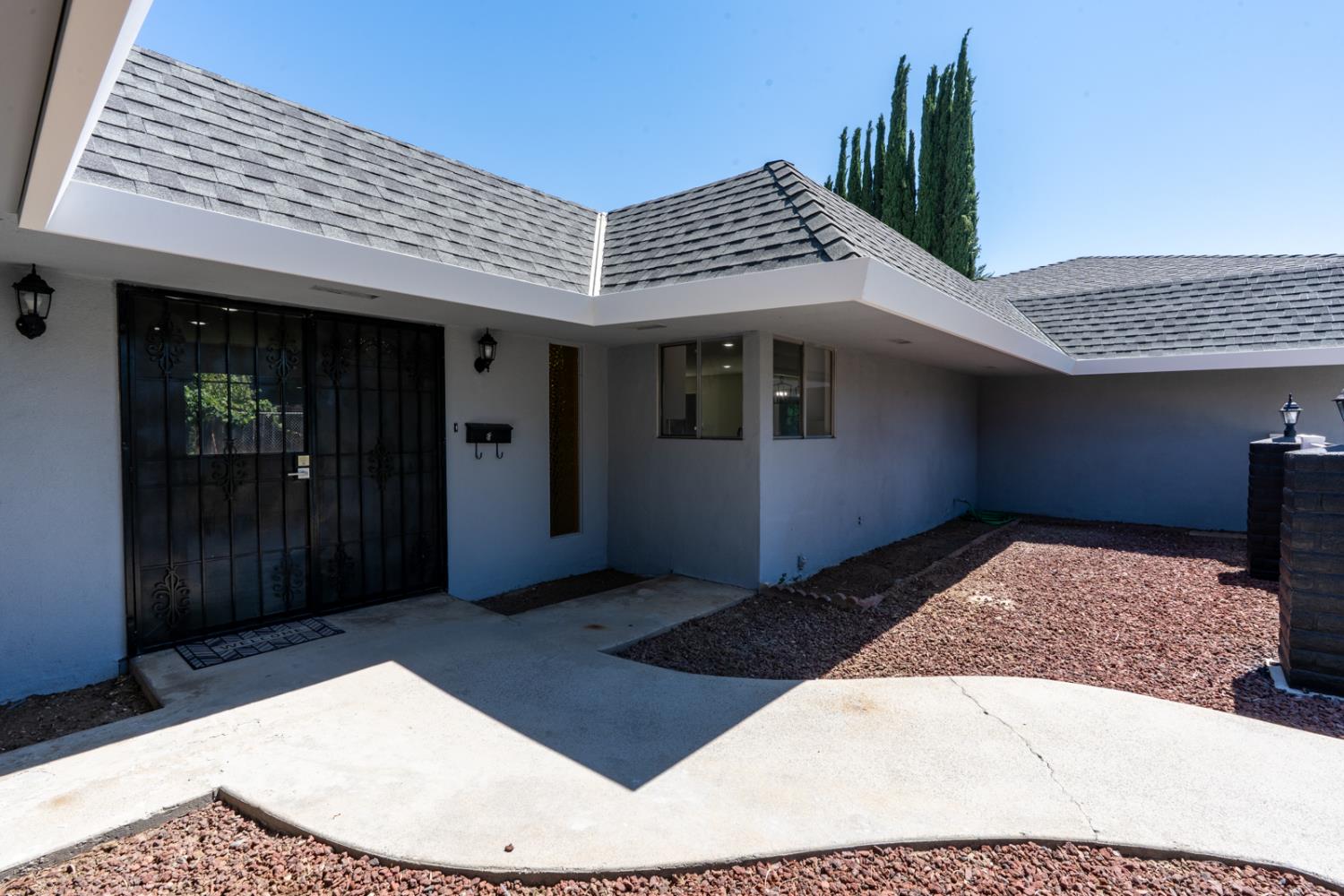 1011 Oregon Drive Merced, CA 95340 - Photo 6 of 42