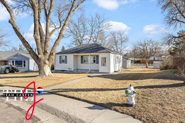 $295,000 | 2359 Hanway Avenue, Casper, WY 82604