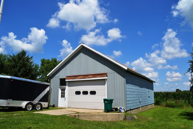 12895 Crego Road Waterman, IL 60556 - Photo 4 of 17