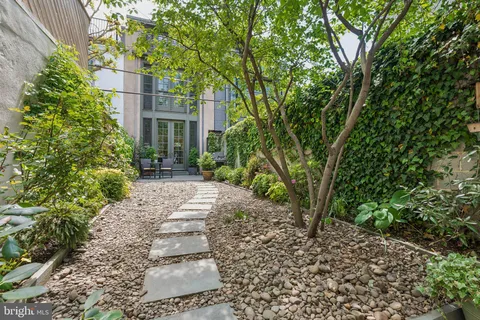 $1,799,000 | 2415 Pine Street, Philadelphia, PA 19103