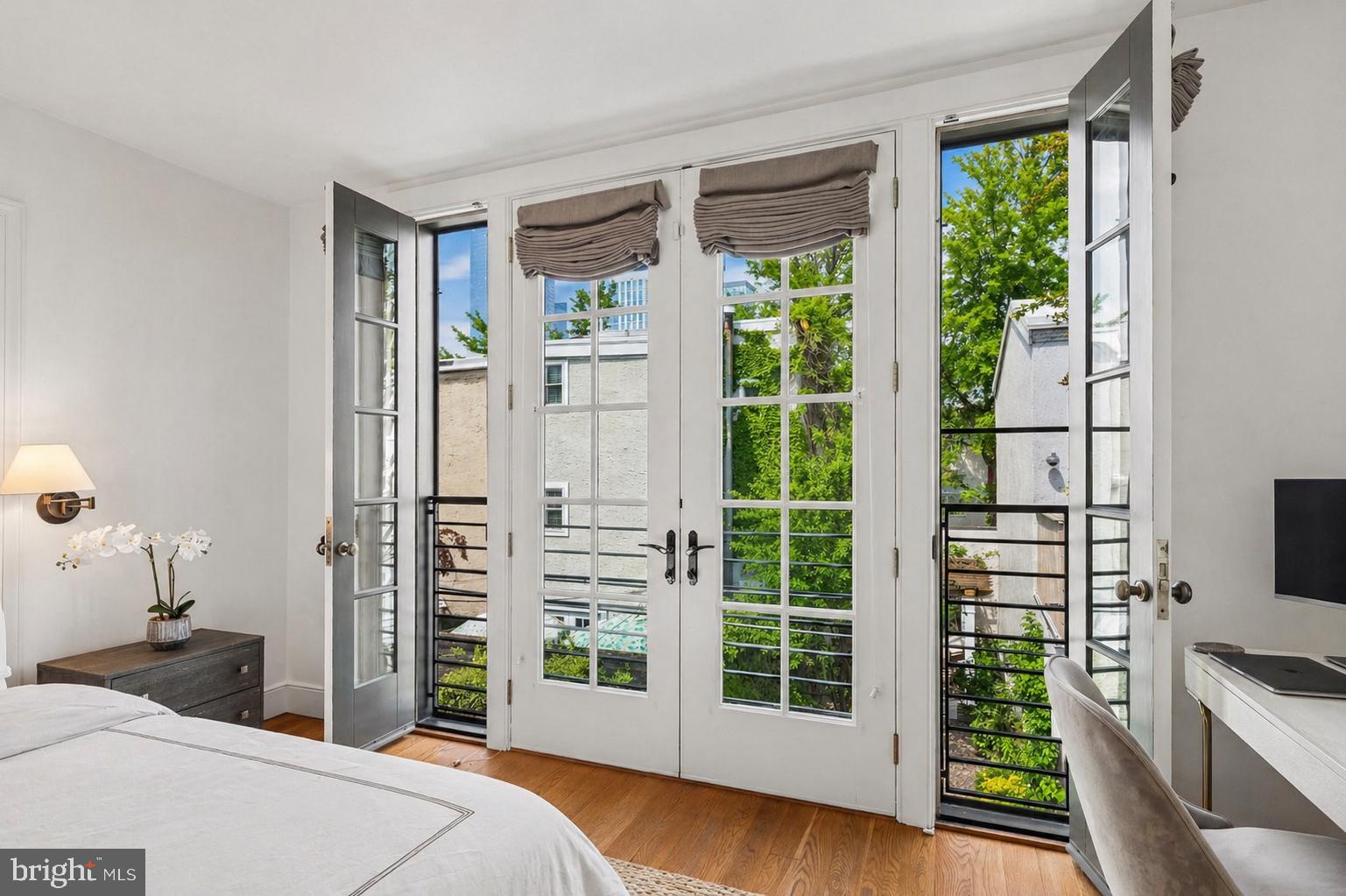 2415 Pine Street Philadelphia, PA 19103 - Photo 29 of 41