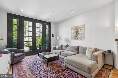 $1,799,000 | 2415 Pine Street, Philadelphia, PA 19103