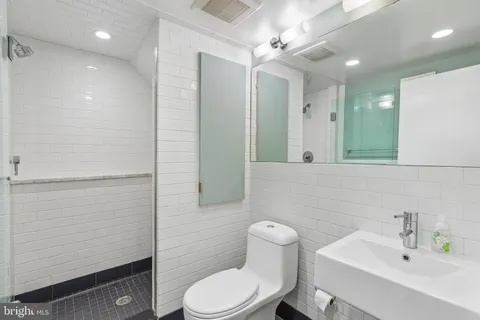 $1,799,000 | 2415 Pine Street, Philadelphia, PA 19103