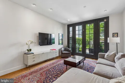 $1,799,000 | 2415 Pine Street, Philadelphia, PA 19103