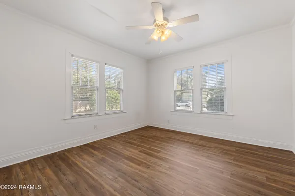 $1,495 | 302 Versailles Boulevard, Lafayette, LA 70501