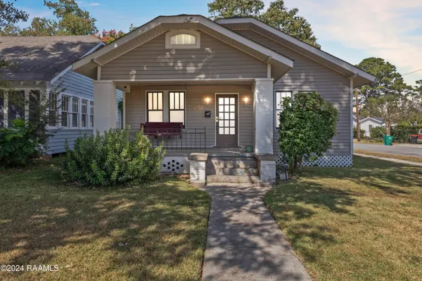 $1,495 | 302 Versailles Boulevard, Lafayette, LA 70501