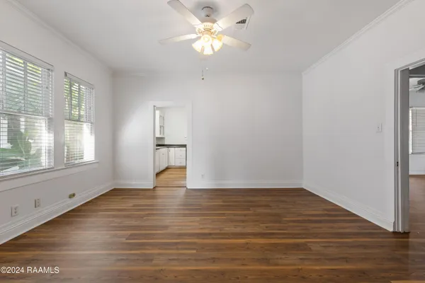 $1,495 | 302 Versailles Boulevard, Lafayette, LA 70501