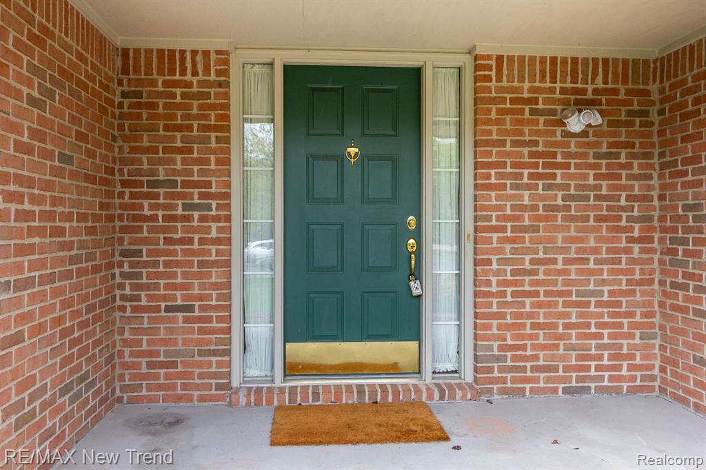 4905 Ravine Court Ann Arbor, MI 48105 - Photo 4 of 46