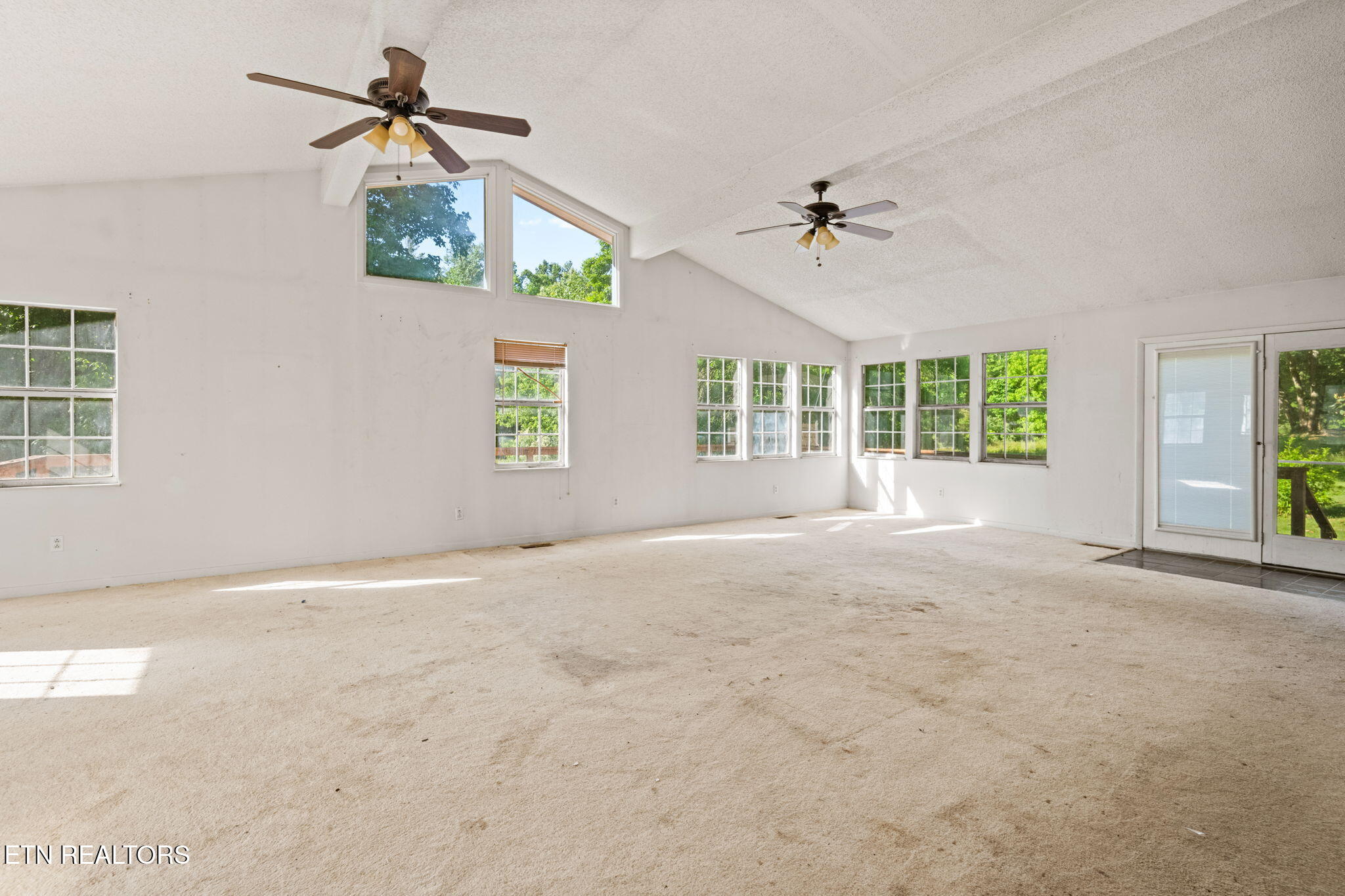 369 Back Valley Road Oliver Springs, TN 37840 - Photo 15 of 27 14-web-or-mls-369 Back Valley-8427