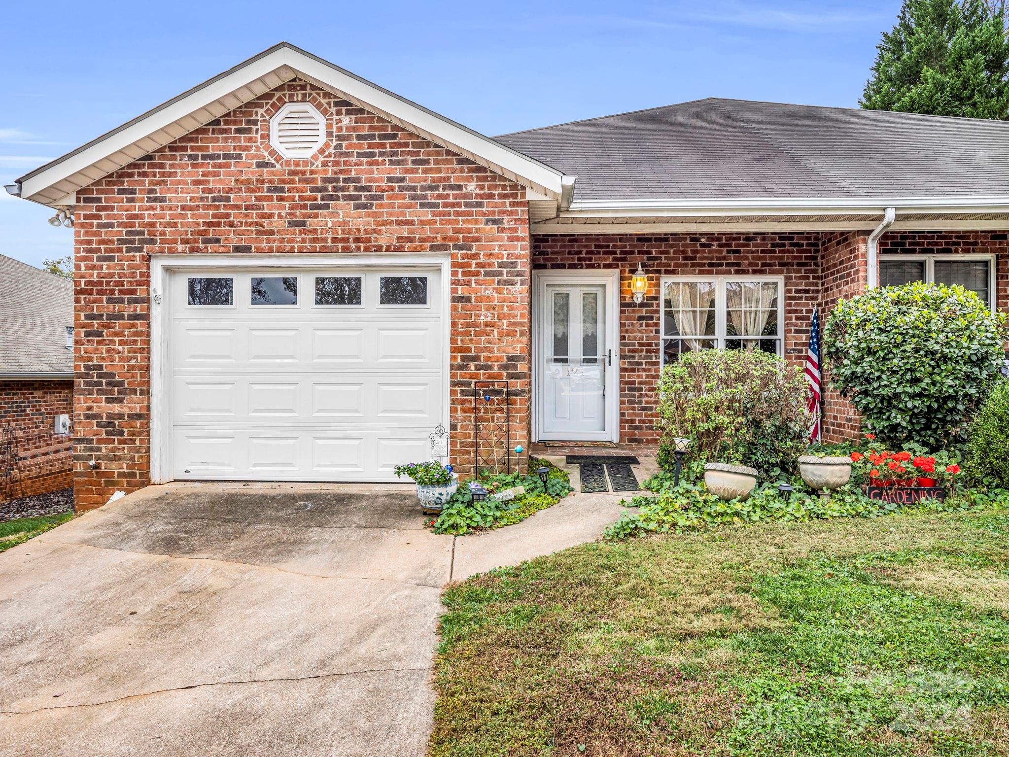 121 Carpenter Lane Rutherfordton, NC 28139 - Photo 2 of 28