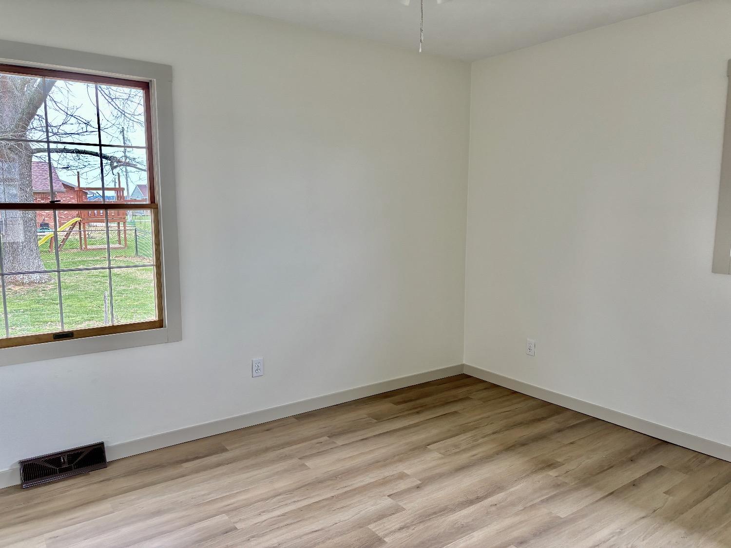 706 Highland Avenue Rising Sun, IN 47040 - Photo 14 of 31