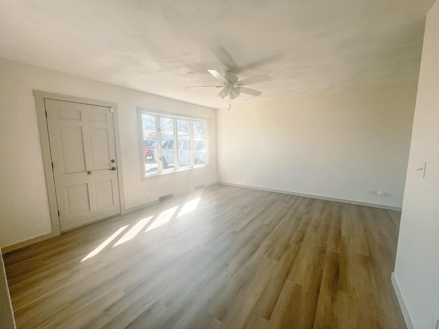 706 Highland Avenue Rising Sun, IN 47040 - Photo 2 of 31