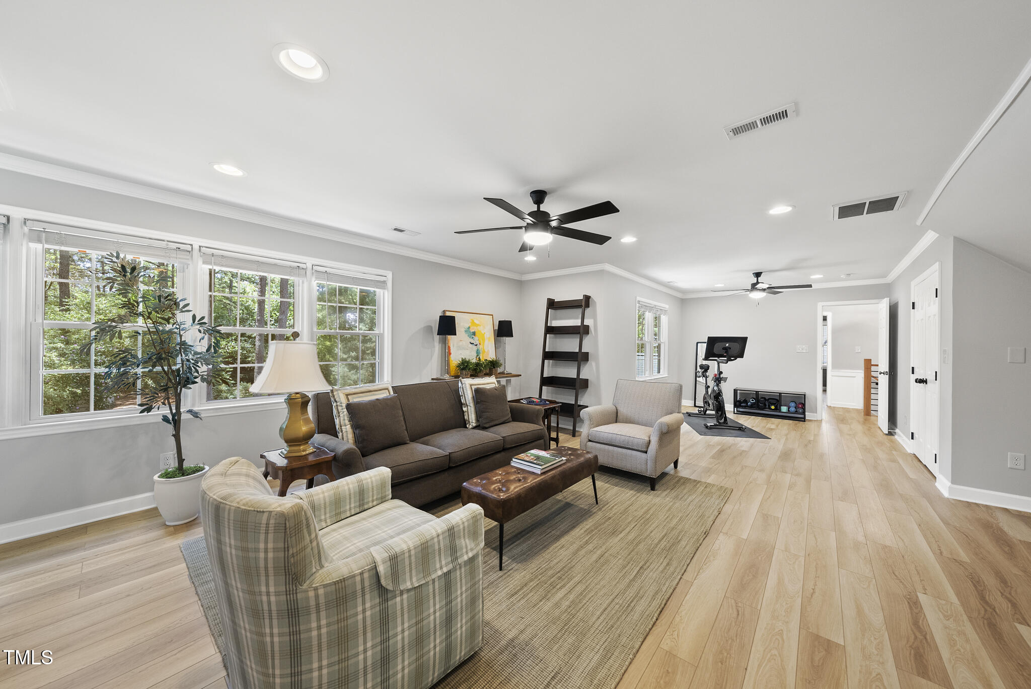 2704 Farnborough Road Raleigh, NC 27613 - Photo 8 of 39 DSC05550