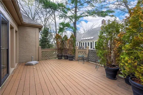$649,000 | 4516 West 125th Street, Leawood, KS 66209