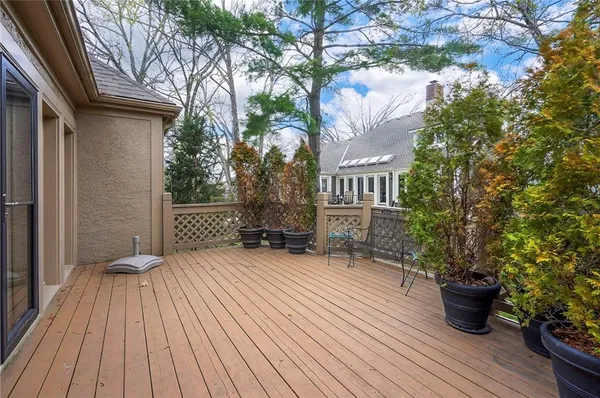 $690,000 | 4516 West 125th Street, Leawood, KS 66209