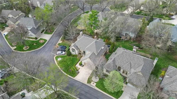 $690,000 | 4516 West 125th Street, Leawood, KS 66209