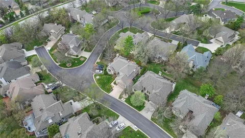 $649,000 | 4516 West 125th Street, Leawood, KS 66209
