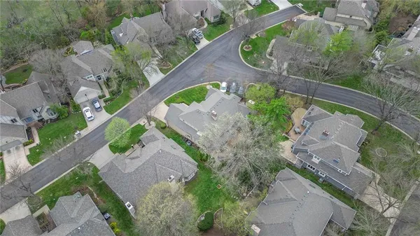 $690,000 | 4516 West 125th Street, Leawood, KS 66209