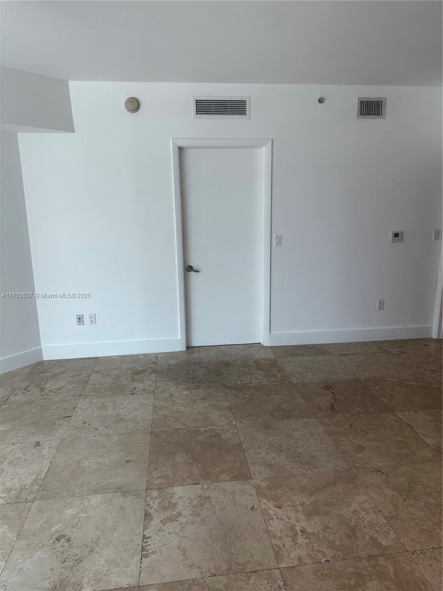 350 South Miami Avenue, Unit 1704 Miami, FL 33130 - Photo 11 of 13 a view of an empty room