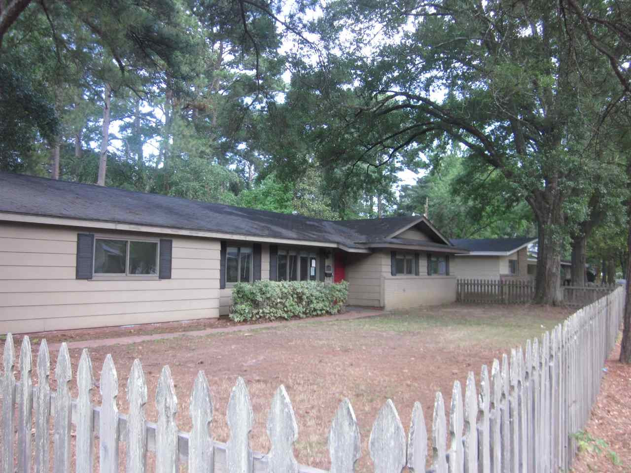 5170 Ridgewood Road Jackson, MS 39211 - Photo 2 of 31 Photo 2