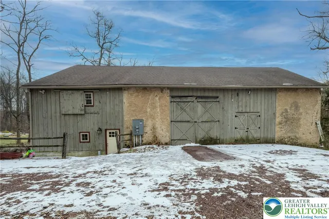 $2,200 | 99 Old Company Road, Barto, PA 19504