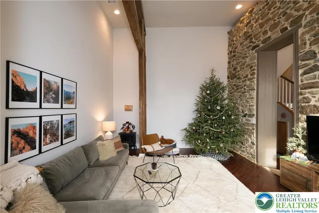 $2,200 | 99 Old Company Road, Barto, PA 19504