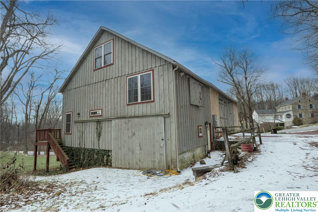 99 Old Company Road Barto, PA 19504 - Photo 2 of 22