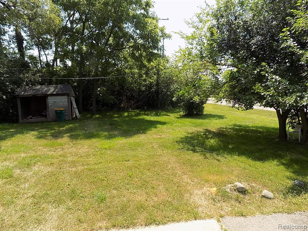 31625 West 9 Mile Road, Unit 4 Farmington, MI 48336 - Photo 13 of 16