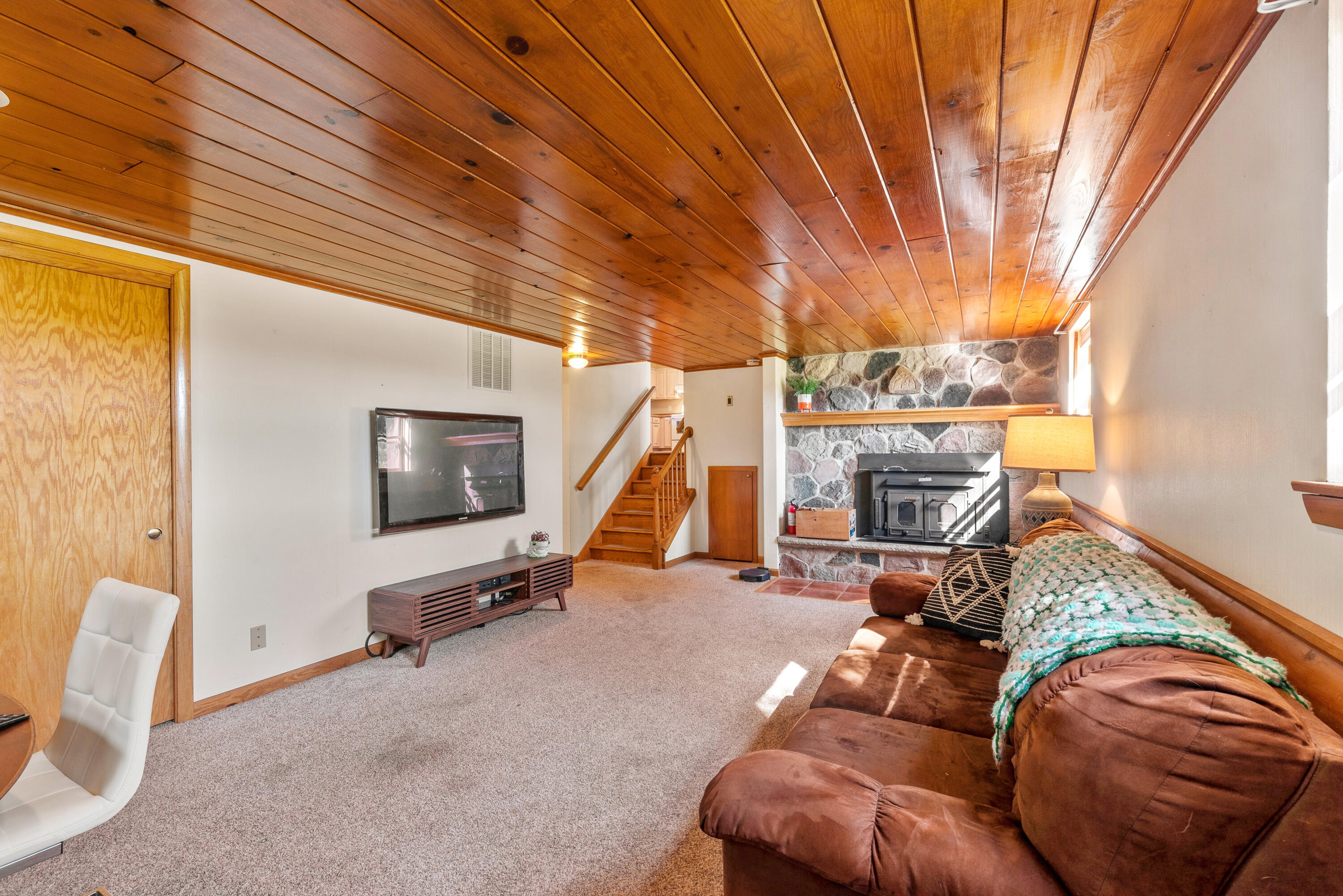2753 County Rd I Saukville, WI 53080 - Photo 5 of 28 2753 County Road I-17