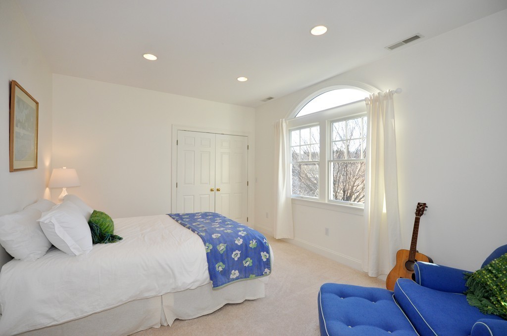 359 Pope Road Concord, MA 01742 - Photo 13 of 27