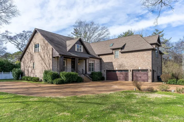 $1,475,000 | 6400 Harding Pike, Nashville, TN 37205