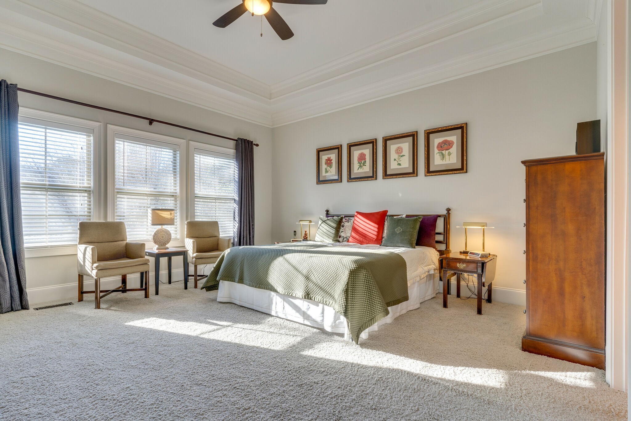 6400 Harding Pike Nashville, TN 37205 - Photo 26 of 38 a bedroom with a bed and a chandelier