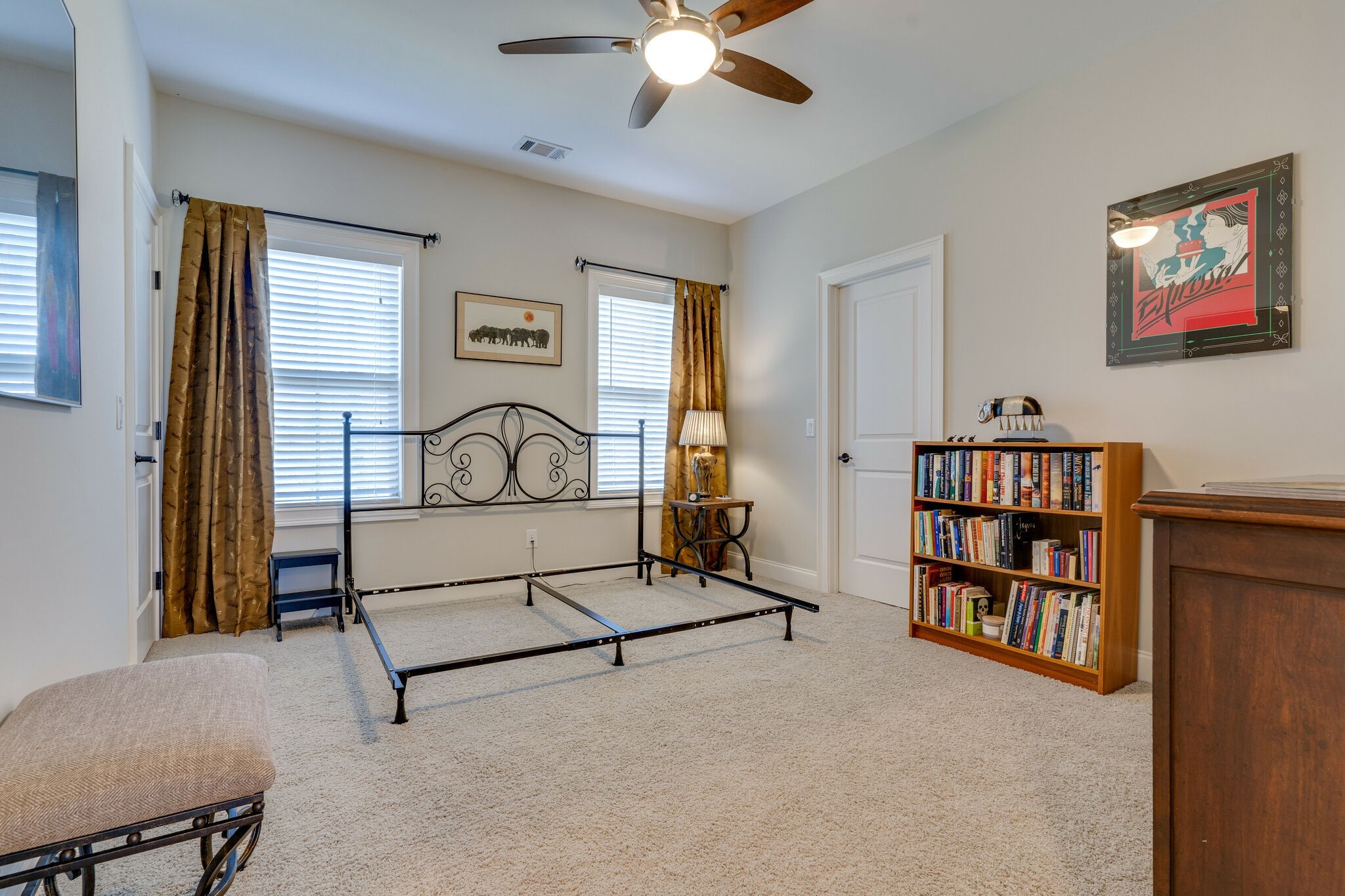 6400 Harding Pike Nashville, TN 37205 - Photo 31 of 38 a view of a livingroom with furniture and a window