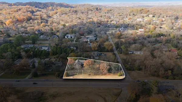 $1,475,000 | 6400 Harding Pike, Nashville, TN 37205