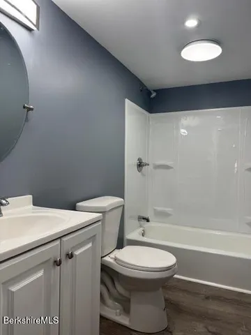 $1,800 | 10 Depot Street, Unit GROUND FL REAR, Great Barrington, MA 01236