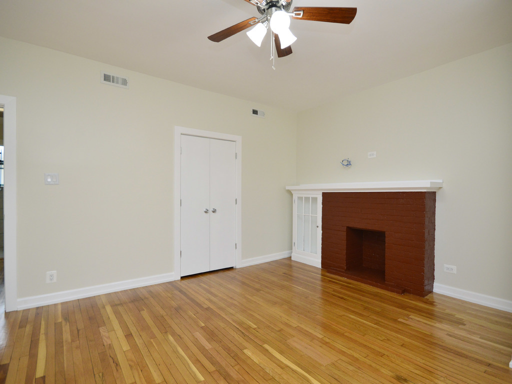 4208 North Pulaski Road, Unit 3W Chicago, IL 60641 - Photo 14 of 16