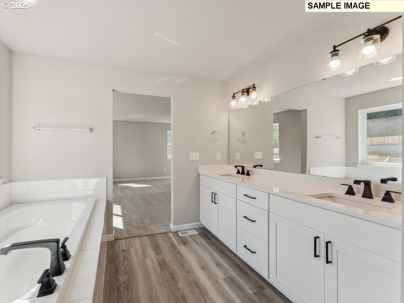 2168 Northeast Ridge Run Lane Estacada, OR 97023 - Photo 16 of 26 Owner's Suite Bathroom