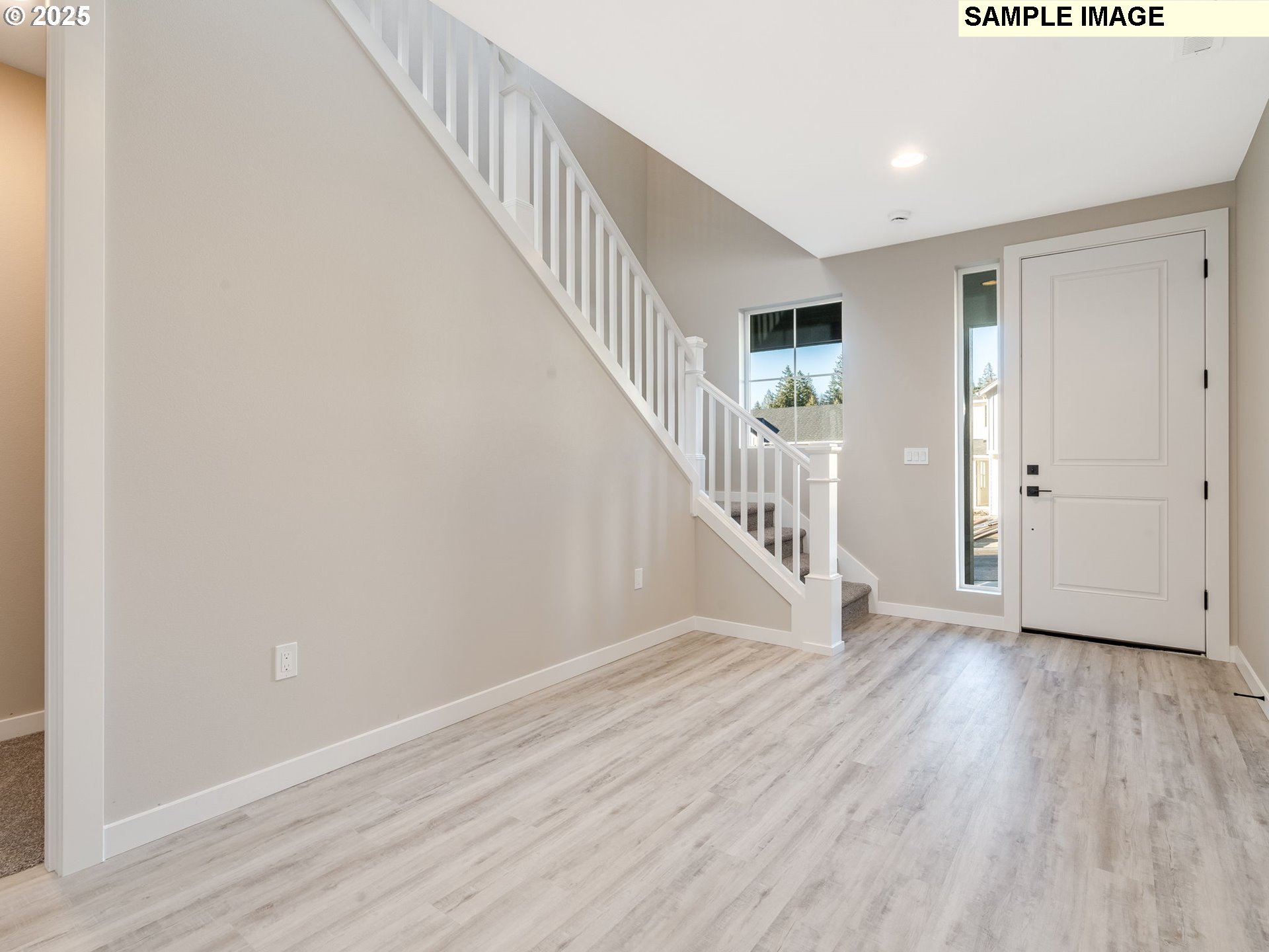 2168 Northeast Ridge Run Lane Estacada, OR 97023 - Photo 23 of 26 Entrance/Foyer