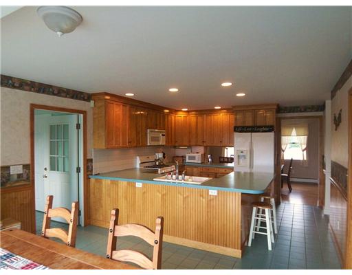 Kitchen. Eat in Kitchen