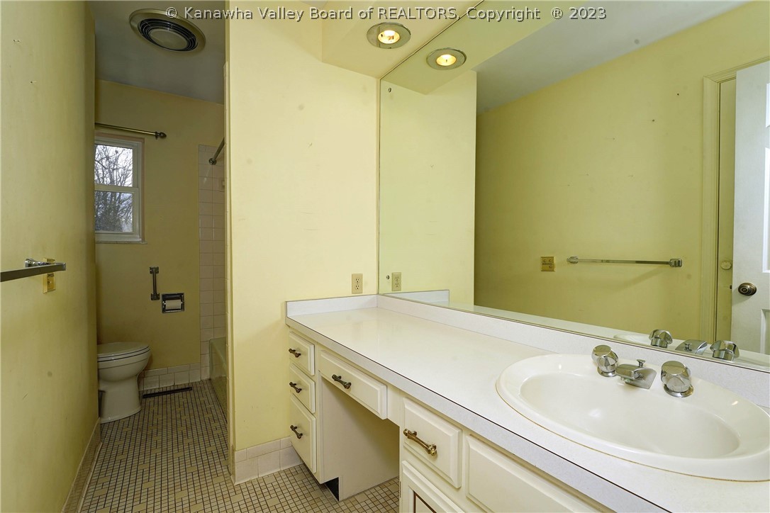 5326 Bentbrook Road Charleston, WV 25313 - Photo 18 of 35 Gallery Image 18