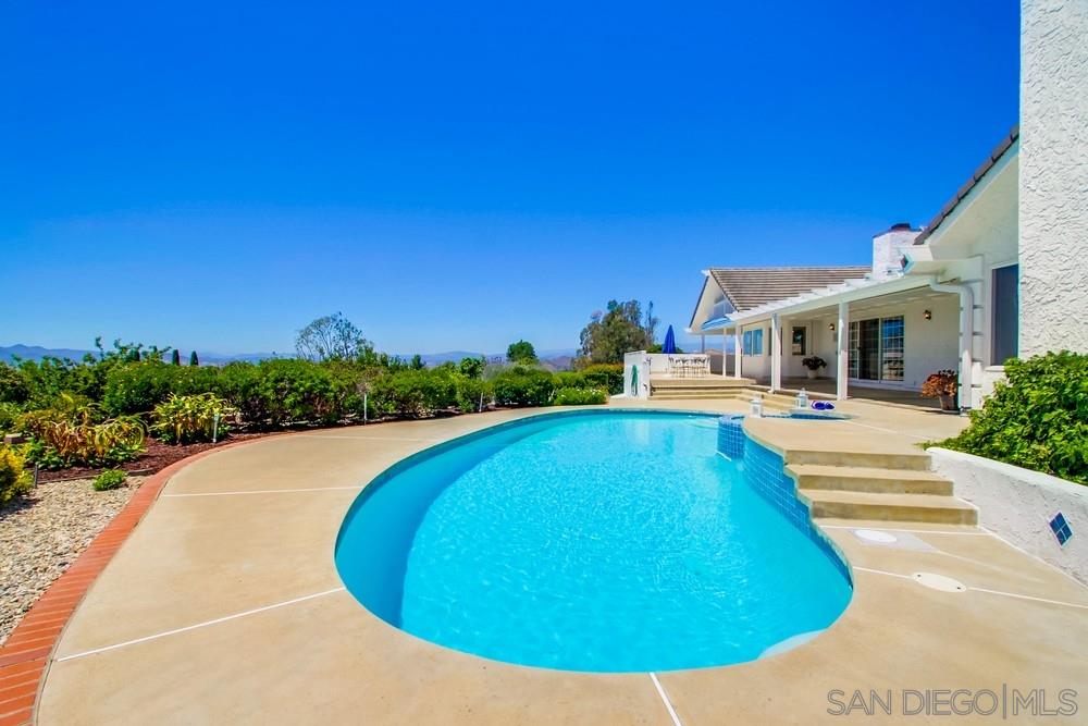 15930 Overview Road Poway, CA 92064 - Photo 23 of 25