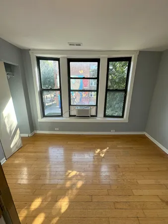 $2,350 | 1500 North Rockwell Street, Unit 1, Chicago, IL 60622