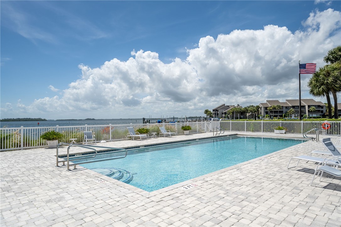 1901 Bay Road, Unit 302 Vero Beach, FL 32963 - Photo 28 of 36 Gallery Image 28