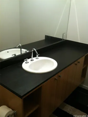 $1,250 | Undisclosed Address, Honolulu, HI 96822