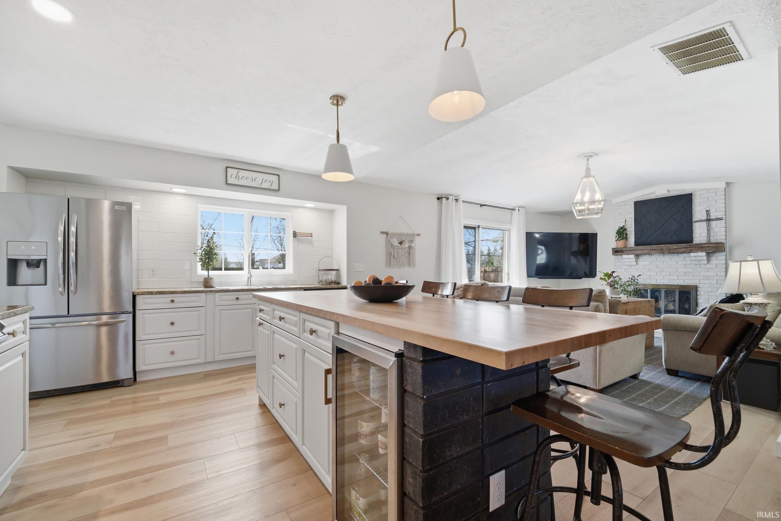 982 South Southernview Drive Lafayette, IN 47909 - Photo 9 of 34