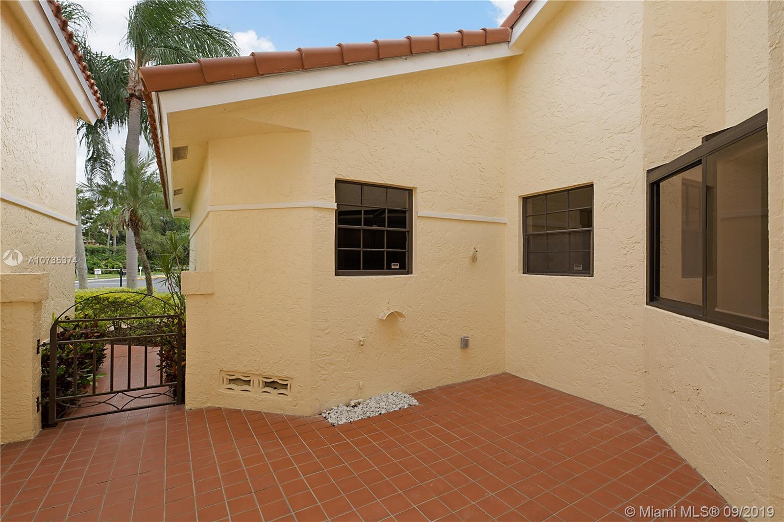 10703 Lady Palm Lane, Unit B Boca Raton, FL 33498 - Photo 4 of 31 Gallery Image 4