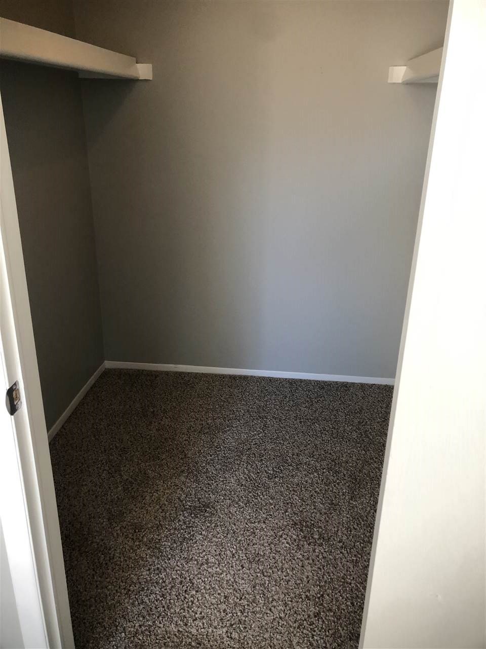 28293 Raleigh Crescent New Baltimore, MI 48051 - Photo 10 of 20 Walk in Master Bed