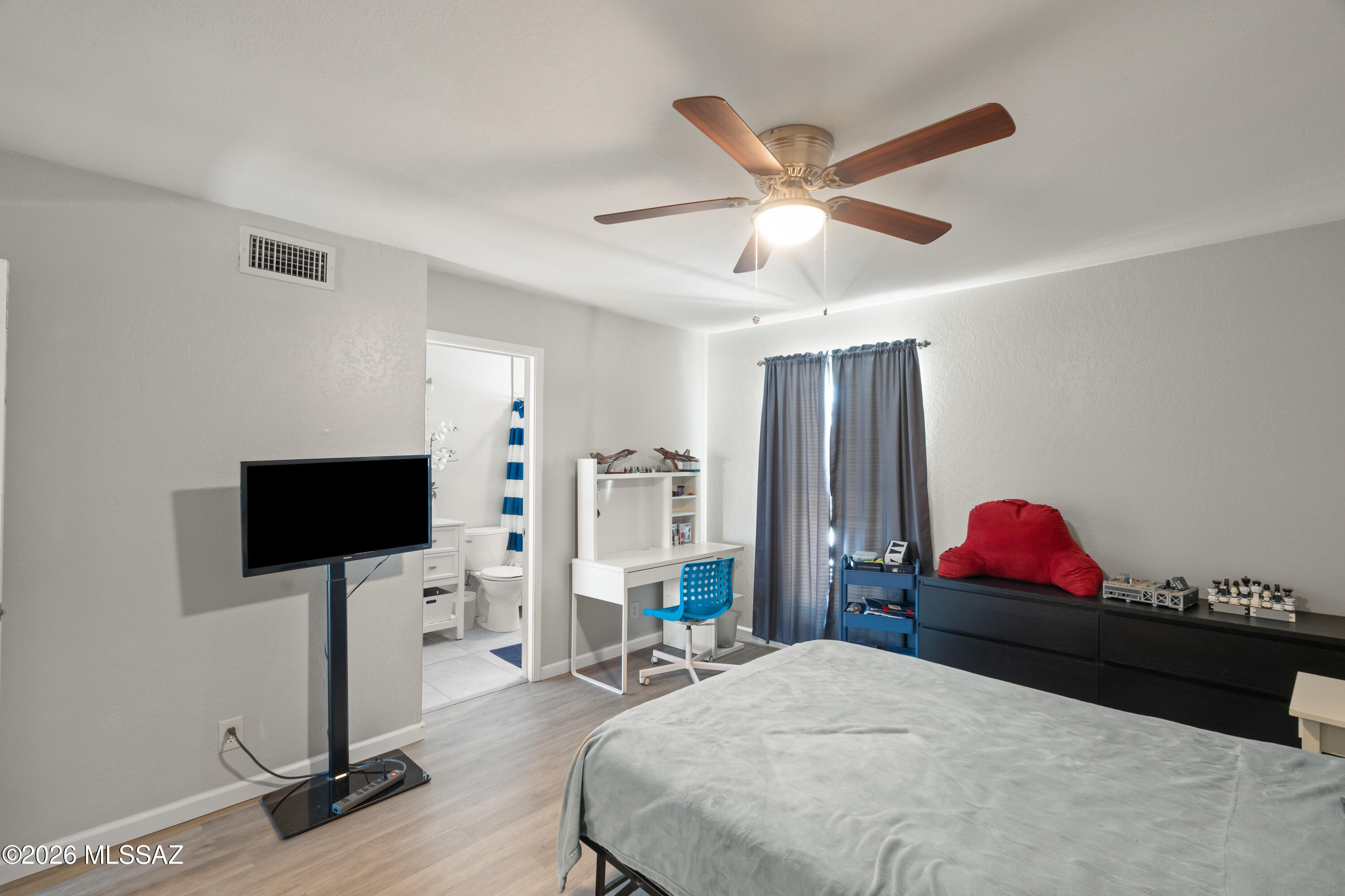 1503 East Prince Road, Unit A Tucson, AZ 85719 - Photo 22 of 35 Primary Suite